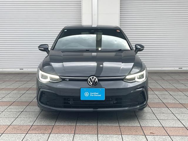 ゴルフ ｅＴＳＩ　Ｒライン　認定中古車　禁煙車　マイルドハイブリッド　ディスカバープロ　デジタルメーター　シートヒーター　ステアリングヒーター　ＩＱライト　アンビエントライト　カープレイ対応　ブルートゥース　ＥＴＣ２．０（2枚目）