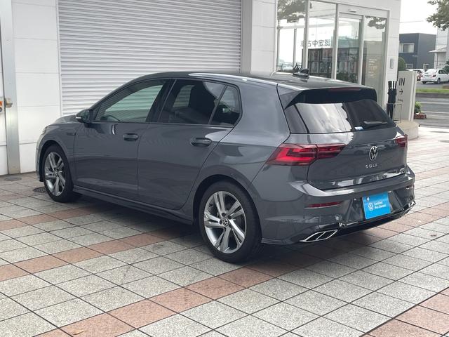 ゴルフ ｅＴＳＩ　Ｒライン　認定中古車　禁煙車　マイルドハイブリッド　ディスカバープロ　デジタルメーター　シートヒーター　ステアリングヒーター　ＩＱライト　アンビエントライト　カープレイ対応　ブルートゥース　ＥＴＣ２．０（8枚目）