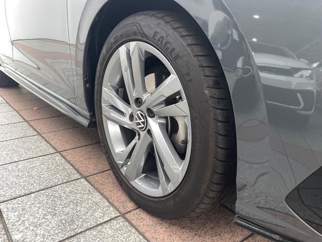 ゴルフ ｅＴＳＩ　Ｒライン　認定中古車　禁煙車　マイルドハイブリッド　ディスカバープロ　デジタルメーター　シートヒーター　ステアリングヒーター　ＩＱライト　アンビエントライト　カープレイ対応　ブルートゥース　ＥＴＣ２．０（9枚目）