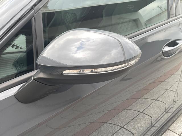 ゴルフ ｅＴＳＩ　Ｒライン　認定中古車　禁煙車　マイルドハイブリッド　ディスカバープロ　デジタルメーター　シートヒーター　ステアリングヒーター　ＩＱライト　アンビエントライト　カープレイ対応　ブルートゥース　ＥＴＣ２．０（20枚目）