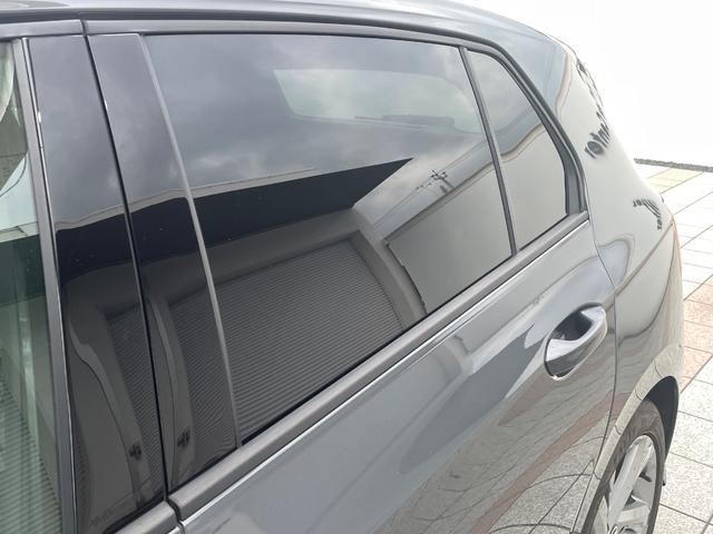 ゴルフ ｅＴＳＩ　Ｒライン　認定中古車　禁煙車　マイルドハイブリッド　ディスカバープロ　デジタルメーター　シートヒーター　ステアリングヒーター　ＩＱライト　アンビエントライト　カープレイ対応　ブルートゥース　ＥＴＣ２．０（21枚目）