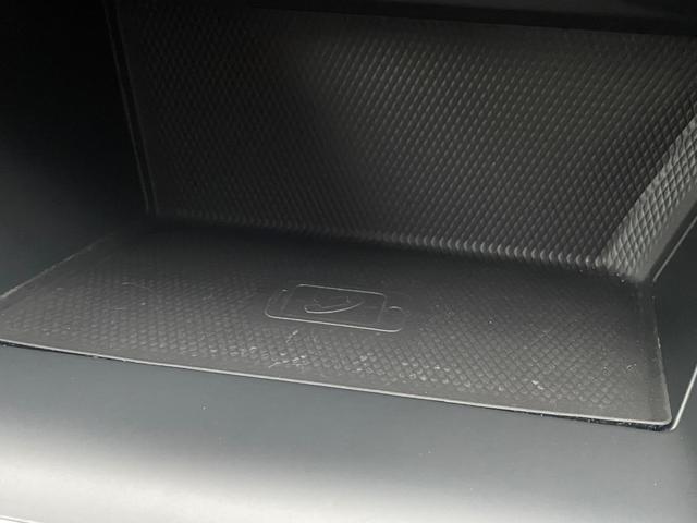 ゴルフ ｅＴＳＩ　Ｒライン　認定中古車　禁煙車　マイルドハイブリッド　ディスカバープロ　デジタルメーター　シートヒーター　ステアリングヒーター　ＩＱライト　アンビエントライト　カープレイ対応　ブルートゥース　ＥＴＣ２．０（54枚目）