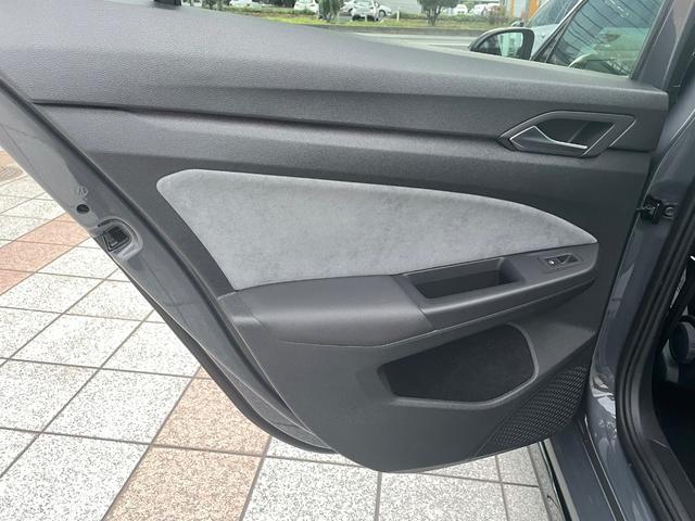 ゴルフ ｅＴＳＩ　Ｒライン　認定中古車　禁煙車　マイルドハイブリッド　ディスカバープロ　デジタルメーター　シートヒーター　ステアリングヒーター　ＩＱライト　アンビエントライト　カープレイ対応　ブルートゥース　ＥＴＣ２．０（75枚目）
