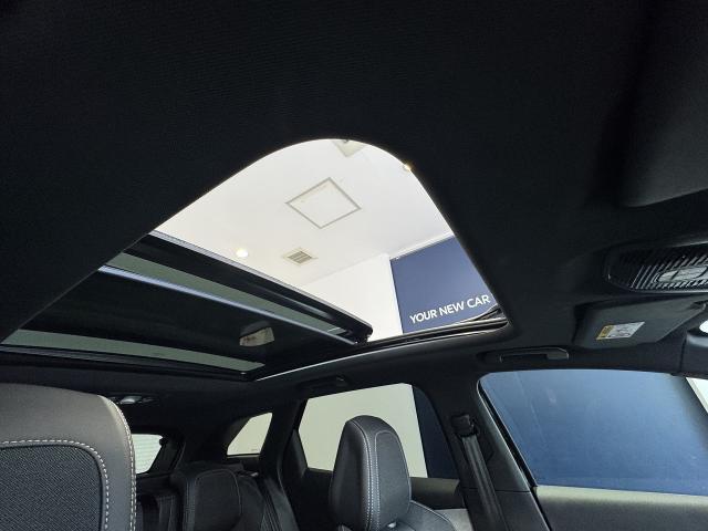 ３００８ ＧＴ　認定中古車　ワンオーナー　ＥＴＣ　サンルーフ　パーキングセンサー　ブラインドスポットモニター　サイドカメラ　シートヒーター　１８インチアルミホイール　オールシーズンタイヤ（22枚目）