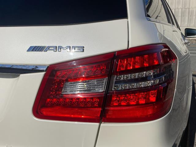 Ｅ２５０ブルーエフィシェンシーワゴン　アバンギャルド　ＡＭＧスポーツパッケージ　レーダーセーフティ　ローダウン　パノラマルーフ　１９インチアルミ　ＨＤＤナビ　フルセグＴＶ　バックカメラ　ＥＴＣ　オートクルーズコントロール　キセノンヘッドライト　電動シート(43枚目)