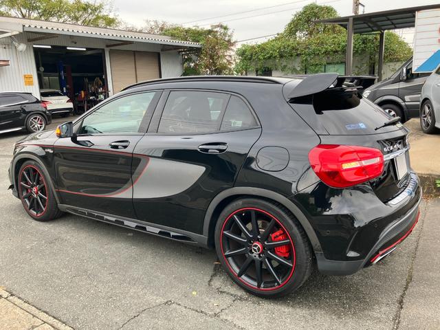 GLAクラス GLA45 AMG 4マチック エディション1 4WD ETC クリアランスソナー オートクルーズコントロール パワーシート ターボ ナビ TV オートライト HID 電動リアゲート アルミホイール キーレスエントリー 電動格納ミラー(64枚目)