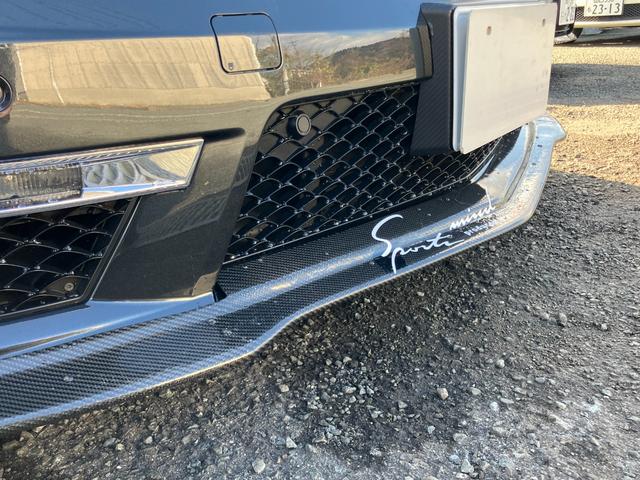 Cクラス C63 AMGクーペ パフォーマンスパッケージ 車高調ローダウン 社外エアロ 可変中間マフラー 純正ナビ フルセグTV バックカメラ ヒーター付電動シート キセノンヘッドライト ETC 19インチアルミホイール 禁煙車(47枚目)