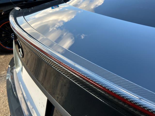 Cクラス C63 AMGクーペ パフォーマンスパッケージ 車高調ローダウン 社外エアロ 可変中間マフラー 純正ナビ フルセグTV バックカメラ ヒーター付電動シート キセノンヘッドライト ETC 19インチアルミホイール 禁煙車(55枚目)