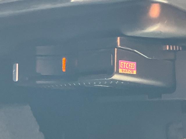 CLAクラス シューティングブレーク CLA45 4MシュティングブレクオレンジアートED 限定車 4WD パノラマスライディングルーフ AMGパフォーマンスシート 専用AMG19インチアルミホイール キセノンヘッドライト バックカメラ ナビTV 電動リアゲート 禁煙車(43枚目)