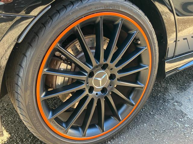 CLAクラス シューティングブレーク CLA45 4MシュティングブレクオレンジアートED 限定車 4WD パノラマスライディングルーフ AMGパフォーマンスシート 専用AMG19インチアルミホイール キセノンヘッドライト バックカメラ ナビTV 電動リアゲート 禁煙車(72枚目)