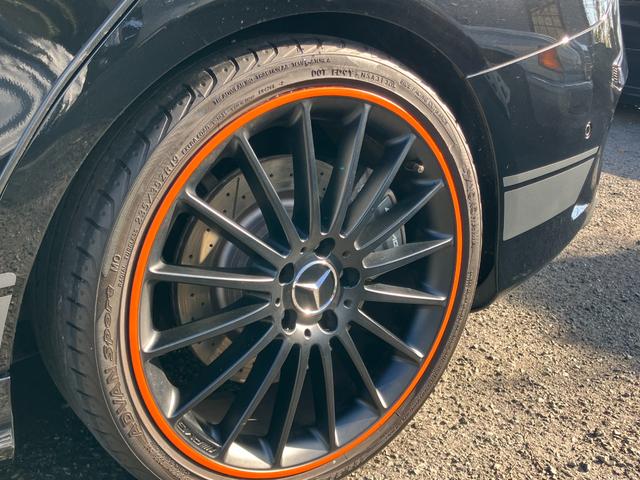 CLAクラス シューティングブレーク CLA45 4MシュティングブレクオレンジアートED 限定車 4WD パノラマスライディングルーフ AMGパフォーマンスシート 専用AMG19インチアルミホイール キセノンヘッドライト バックカメラ ナビTV 電動リアゲート 禁煙車(73枚目)