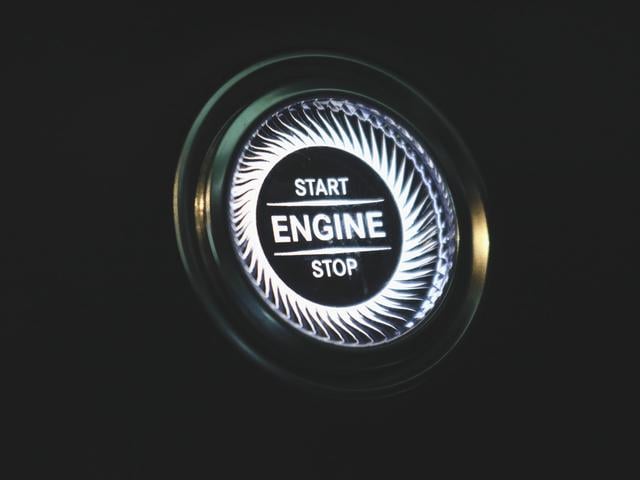 E200 アバンギャルド スポーツ レザーパッケージ Bluetooth接続 ETC LEDヘッドライト TV アイドリングストップ クルーズコントロール サイドカメラ シートヒーター トランクスルー ナビ バックモニター パワーシート(29枚目)