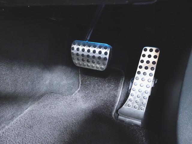 Cクラス C180 ローレウスエディション レーダーセーフティーパッケージ Bluetooth接続 CD DVD再生 ETC LEDヘッドライト TV アイドリングストップ クルーズコントロール コネクテッド機能 シートヒーター トランクスルー(9枚目)