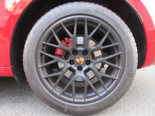 マカン マカンＧＴＳ　ディーラー車　禁煙車　屋内保管　レッドレザー　エアサス（14枚目）