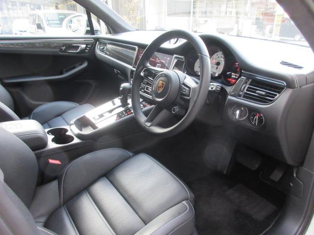 マカン マカンGTS ディーラー車 禁煙車 パノラマルーフ フルレザーインテリア カーボンパッケージ シートベンチレーター(16枚目)