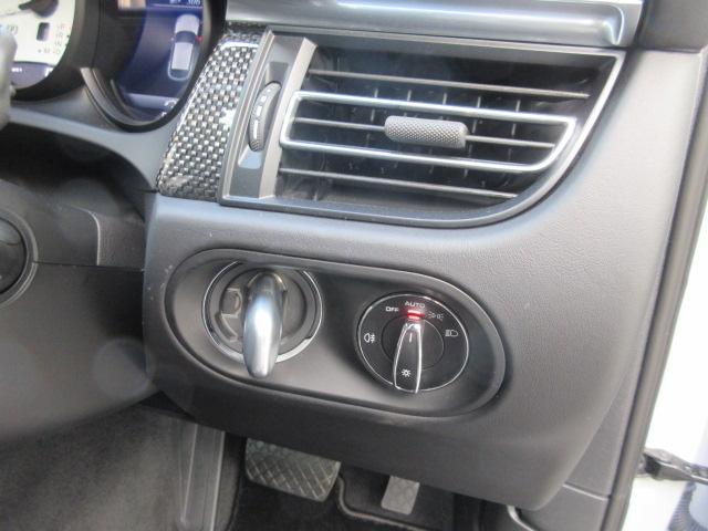 マカン マカンGTS ディーラー車 禁煙車 パノラマルーフ フルレザーインテリア カーボンパッケージ シートベンチレーター(27枚目)