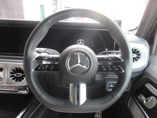 Gクラス G450d ローンチエディション ディーラー車 後期モデル 禁煙車 屋内保管 白革 VOSSEN22インチ ローダウン(15枚目)