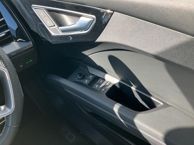 Q4スポーツバック e-トロン 40e-トロン Sライン 純正ナビゲーション バーチャルコックピット アダプティブクルーズ ブラインドスポットモニター サラウンドビューモニター シートヒーター Android Auto Apple Carplay(44枚目)