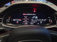 ＲＳ Ｑ８ ベースグレード　ＲＳスポーツエキゾーストシステム　認定中古車　左ハンドル　セラミックブレーキ 9000173A30250511W001 5