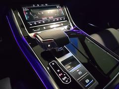ＲＳ Ｑ８ ベースグレード　ＲＳスポーツエキゾーストシステム　認定中古車　左ハンドル　セラミックブレーキ 9000173A30250511W001 7