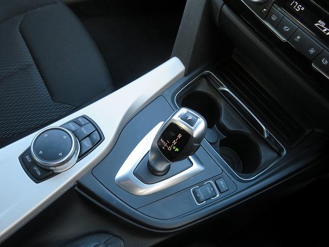 320i LEDライト 16AW PDC スマートキー 純正ナビ Bカメラ 純正ETC アクティブクルーズコントロール レーンディパーチャーウォーニング 禁煙車 認定中古車(14枚目)