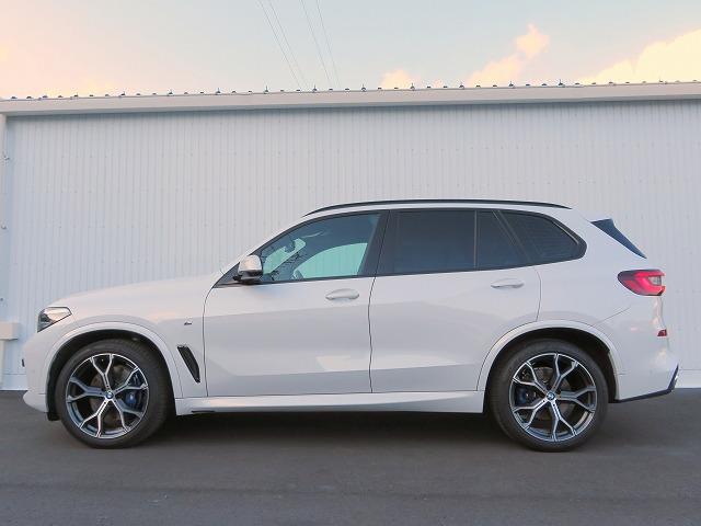 Ｘ５ ｘＤｒｉｖｅ　３５ｄ　Ｍスポーツハイラインパッケージ　ハイラインＰＫＧ　コンフォートＰＫＧ　ステアヒーター　２１ＡＷ　パノラマガラスＳＲ　フルセグ　アクティブクルーズコントロール　レーンチェンジ＆ディパーチャーウォーニング　禁煙車　認定中古車２年保証（28枚目）