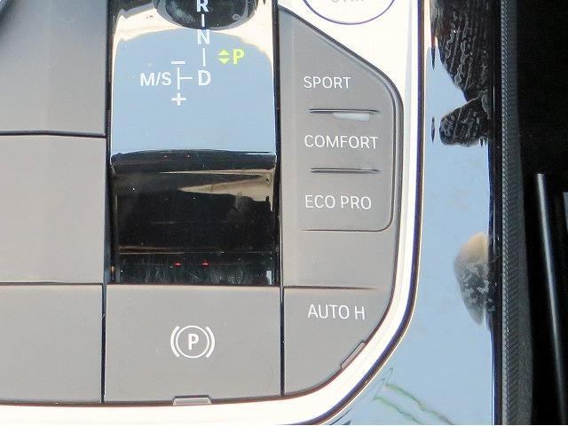 １シリーズ １１８ｄ　Ｍスポーツ　ヘットアップディスプレイ　ブラックハーフレザー　アクティブクルーズ　オートトランク　コンフォートアクセス　ミラーＥＴＣ　レーンチェンジ＆デパーチャー　禁煙車（19枚目）