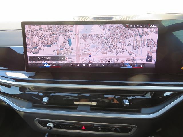 Ｘ７ Ｍ６０ｉ　ｘＤｒｉｖｅ　ＭスポーツＰプロ　ヘッドアップディスプレイ　６人乗り　スカイラウンジパノラマＳＲ　Ｂｏｗｅｒｓ＆Ｗｉｌｋｉｎｓスピーカー　アクティブベンチレーション　黒革　シートヒーター　純正２２ＡＷ（33枚目）