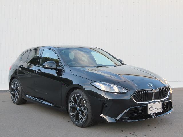 1シリーズ 120d Mスポーツ ハイラインパッケージ テクノロジーP ヘッドアップディスプレイ ハーマンカードンスピーカー レザーシート 純正18AW アラウンドビューカメラ アクティブクルーズコントロール レーンチェンジ&ディパーチャーW 禁煙車(26枚目)