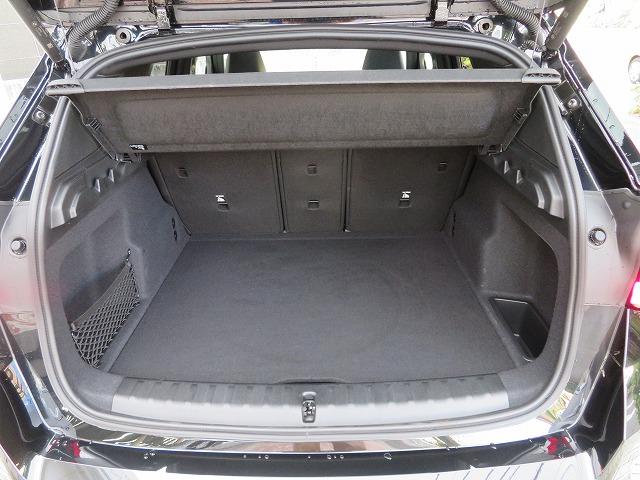 Ｘ１ ｘＤｒｉｖｅ　２０ｄ　Ｍスポーツ　サンルーフ　ヘッドアップディスプレイ　ステアリングヒーター　純正１８ＡＷ　アラウンドビューカメラ　ＬＥＤライト　オートトランク　コンフォートアクセス　禁煙車　自社レンタカー（49枚目）