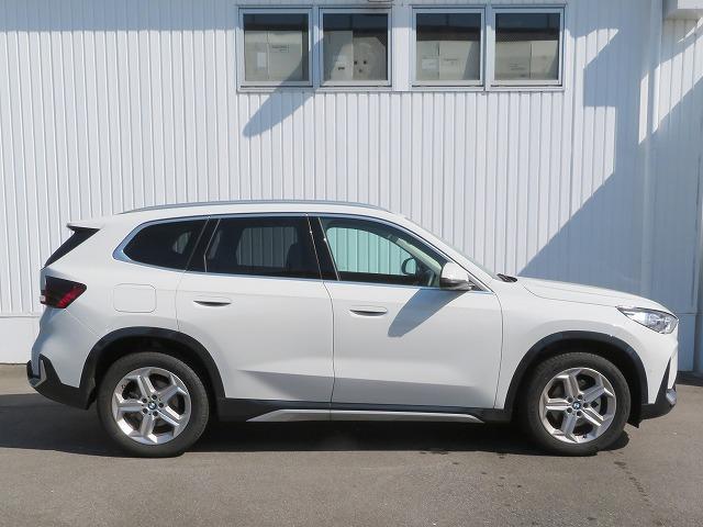 X1 xDrive 20d xライン ハイラインパッケージ ハイラインP ヘッドアップディスプレイ 純正18AW harman/kardonスピーカー アラウンドビューカメラ 黒レザー シートヒーターオートトランク コンフォートアクセス 禁煙車 自社レンタカー(28枚目)