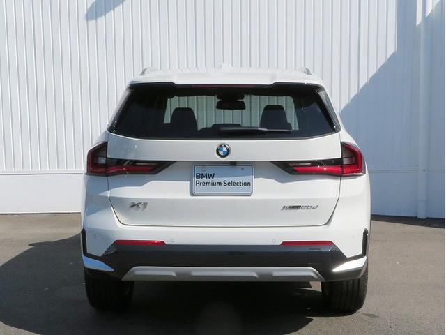 X1 xDrive 20d xライン ハイラインパッケージ ハイラインP ヘッドアップディスプレイ 純正18AW harman/kardonスピーカー アラウンドビューカメラ 黒レザー シートヒーターオートトランク コンフォートアクセス 禁煙車 自社レンタカー(30枚目)