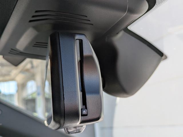 3シリーズ 320d xDriveMスポーツハイラインパッケージ 後期モデル ハイラインP サウンドP 純正18AW LEDライト PDC オートトランク ブラックレザー アラウンドビューカメラ ヘッドアップディスプレイ harman/kardonスピーカー 禁煙車(23枚目)