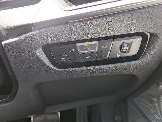 3シリーズ 320d xDriveMスポーツハイラインパッケージ 後期モデル ハイラインP サウンドP 純正18AW LEDライト PDC オートトランク ブラックレザー アラウンドビューカメラ ヘッドアップディスプレイ harman/kardonスピーカー 禁煙車(26枚目)