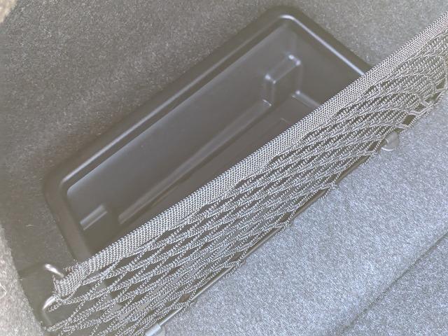 3シリーズ 320d xDriveMスポーツハイラインパッケージ 後期モデル ハイラインP サウンドP 純正18AW LEDライト PDC オートトランク ブラックレザー アラウンドビューカメラ ヘッドアップディスプレイ harman/kardonスピーカー 禁煙車(57枚目)