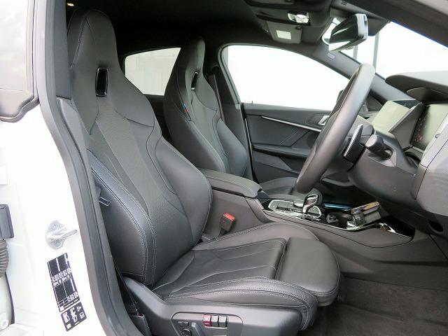 2シリーズ M235i xDriveグランクーペ MプラスPKG アダプティブサスペンション ヘッドアップディスプレイ ブラックレザーシート レーンディパーチャーウォーニング アクティブクルコン コンフォートアクセス コーナーセンサー LEDライト(9枚目)