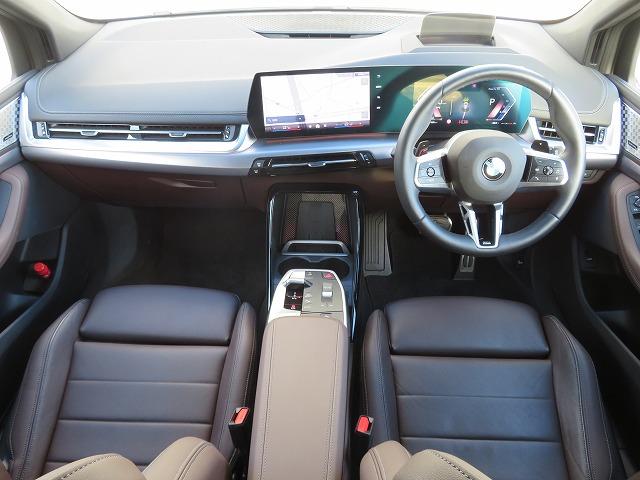 ２シリーズ ２１８ｄアクティブツアラー　Ｍスポーツ　ハイラインＰ　ハイラインＰＫＧ　テクノロジーＰＫＧ　ヘッドアップディスプレイ　ハーマンカードン　アクティブクルーズコントロール　レーンチェンジ＆ディパーチャーウォーニング　禁煙車（8枚目）