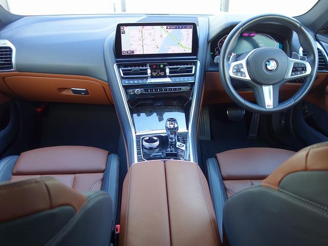 8シリーズ 840i クーペ エクスクルーシブ Mスポーツ MスポーツPKGプロ LEDライト 20AW PDC スマートキー 純正ナビ フルセグ アクティブベンチレーション アクティブクルーズコントロール レーンチェンジ&ディパーチャーウォーニング 禁煙車(8枚目)