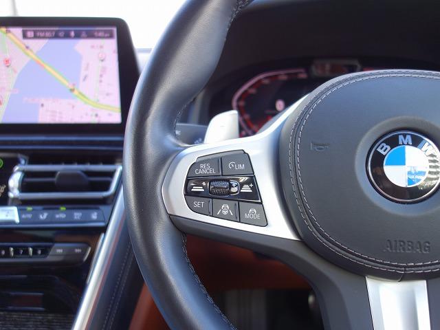 8シリーズ 840i クーペ エクスクルーシブ Mスポーツ MスポーツPKGプロ LEDライト 20AW PDC スマートキー 純正ナビ フルセグ アクティブベンチレーション アクティブクルーズコントロール レーンチェンジ&ディパーチャーウォーニング 禁煙車(16枚目)