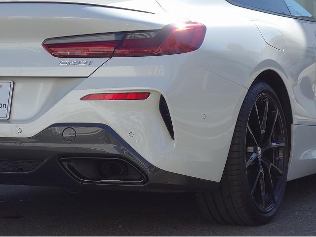 8シリーズ 840i クーペ エクスクルーシブ Mスポーツ MスポーツPKGプロ LEDライト 20AW PDC スマートキー 純正ナビ フルセグ アクティブベンチレーション アクティブクルーズコントロール レーンチェンジ&ディパーチャーウォーニング 禁煙車(45枚目)