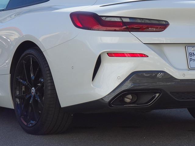 8シリーズ 840i クーペ エクスクルーシブ Mスポーツ MスポーツPKGプロ LEDライト 20AW PDC スマートキー 純正ナビ フルセグ アクティブベンチレーション アクティブクルーズコントロール レーンチェンジ&ディパーチャーウォーニング 禁煙車(47枚目)