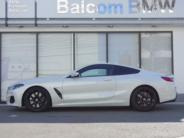 8シリーズ 840i クーペ エクスクルーシブ Mスポーツ MスポーツPKGプロ LEDライト 20AW PDC スマートキー 純正ナビ フルセグ アクティブベンチレーション アクティブクルーズコントロール レーンチェンジ&ディパーチャーウォーニング 禁煙車(57枚目)