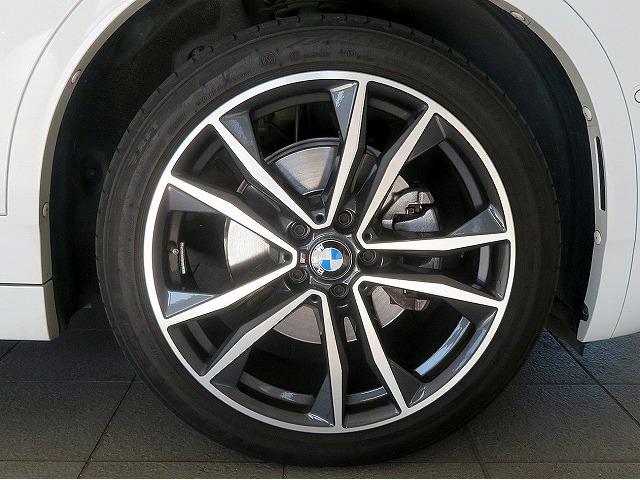 X2 xDrive 18dMスポーツエディションサンライズ 200台限定車 ブラックレザーシート アダプティブMサスペンション LEDヘッドライト 18アルミ コーナーセンサー コンフォートアクセス レーンディパーチャーウォーニング(37枚目)