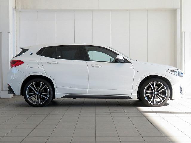 X2 xDrive 18dMスポーツエディションサンライズ 200台限定車 ブラックレザーシート アダプティブMサスペンション LEDヘッドライト 18アルミ コーナーセンサー コンフォートアクセス レーンディパーチャーウォーニング(44枚目)