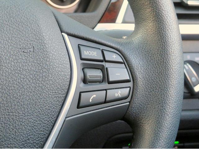 3シリーズ 320iツーリング ラグジュアリー LEDヘッドライト 純正17アルミ コーナーセンサー オートトランク コンフォートアクセス 黒革シート 純正ナビ バックカメラ ETC アクティブクルコン レーンチェンジ&ディパーチャーウォーニング(14枚目)