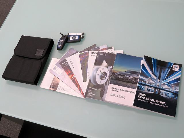 ４シリーズ ４３５ｉクーペ　Ｍスポーツ　ＬＥＤヘッドライト　純正１９アルミ　コーナーセンサー　コンフォートアクセス　革シート　シートヒーター　純正ナビ　Ｂカメラ　ヘッドアップディスプレイ　アクティブクルコン　レーンディパーチャーウォーニング（6枚目）