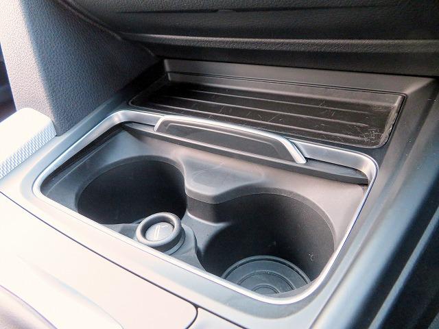 ４シリーズ ４３５ｉクーペ　Ｍスポーツ　ＬＥＤヘッドライト　純正１９アルミ　コーナーセンサー　コンフォートアクセス　革シート　シートヒーター　純正ナビ　Ｂカメラ　ヘッドアップディスプレイ　アクティブクルコン　レーンディパーチャーウォーニング（22枚目）