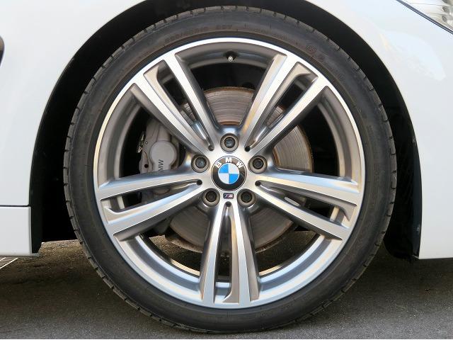 ４シリーズ ４３５ｉクーペ　Ｍスポーツ　ＬＥＤヘッドライト　純正１９アルミ　コーナーセンサー　コンフォートアクセス　革シート　シートヒーター　純正ナビ　Ｂカメラ　ヘッドアップディスプレイ　アクティブクルコン　レーンディパーチャーウォーニング（39枚目）