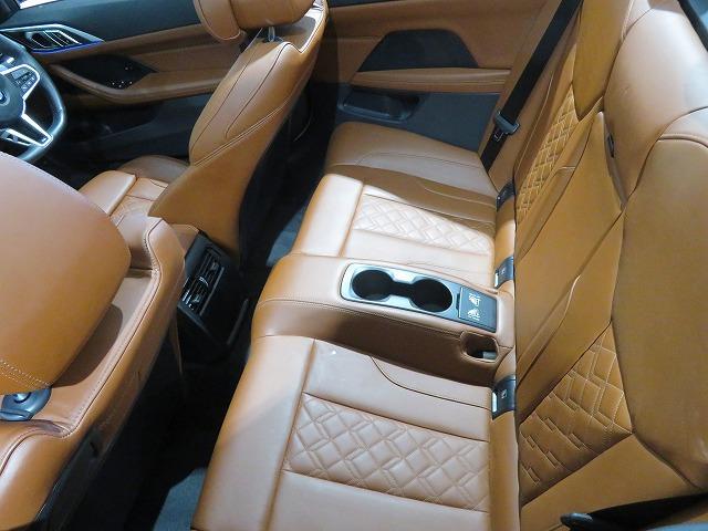 ４シリーズ ４２０ｉカブリオレ　Ｍスポーツ　コンフォートＰＫＧ　１９ＡＷ　ステアヒーター　ＬＥＤライト　ＰＤＣ　スマートキー　純正ナビ　純正ＥＴＣ　Ｂカメラ　アクティブクルーズコントロール　レーンチェンジ＆ディパーチャーウォーニング　禁煙車（12枚目）