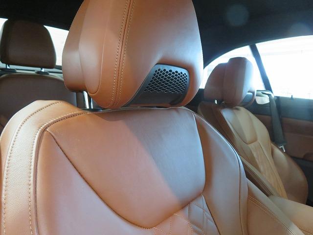 ４シリーズ ４２０ｉカブリオレ　Ｍスポーツ　コンフォートＰＫＧ　１９ＡＷ　ステアヒーター　ＬＥＤライト　ＰＤＣ　スマートキー　純正ナビ　純正ＥＴＣ　Ｂカメラ　アクティブクルーズコントロール　レーンチェンジ＆ディパーチャーウォーニング　禁煙車（14枚目）